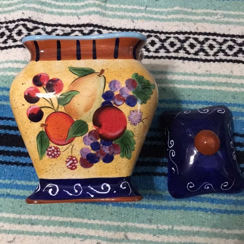 Ckao Ceramic Lidded kitchen Jar